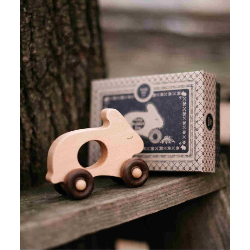 lapin en bois qui roule